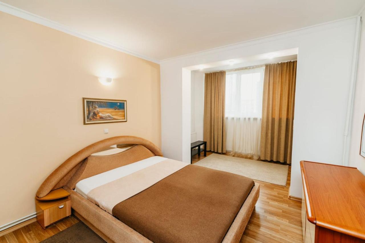 Stefan Cel Mare * Chişinău